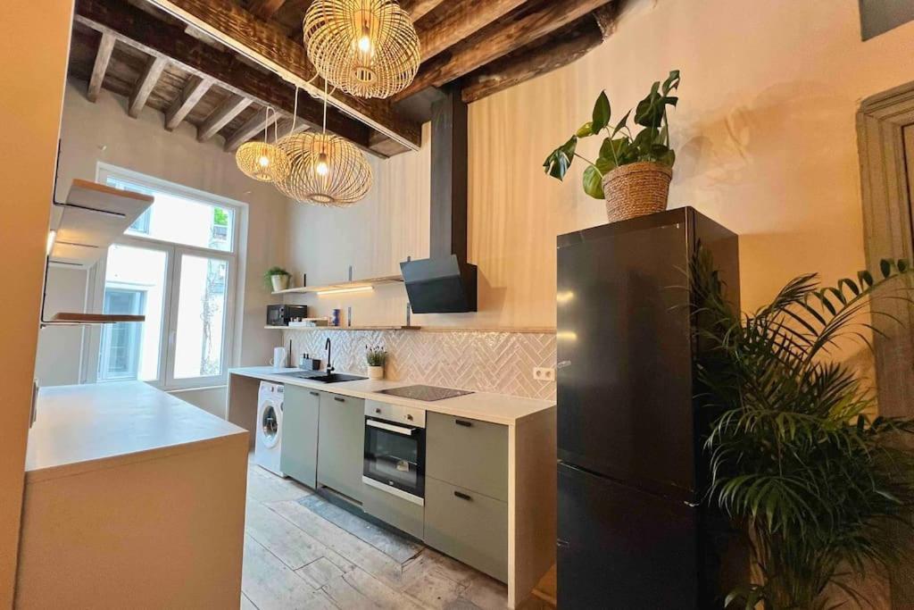 Maison Avec 4 Suites & Rooftop En Plein Centre Ville - Place Saint Paul 리에주 외부 사진